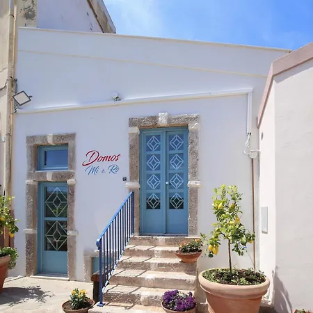 Domos Mi & Ro Guest house Castelsardo